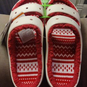 Shop New Crocs Unisex Classic Cozzzy Holiday Sweater Sandals for Men – Size 12, Priced at $59