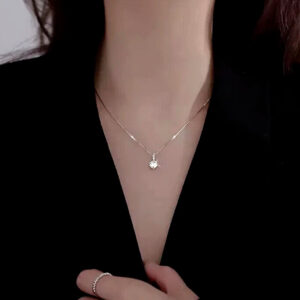 Elegant Shiny Zircon Water Drop Pendant Necklace for Women - Clavicle Chain Jewelry Collection