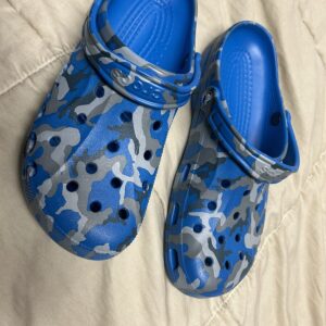 Crocs Mens Size 11 Special Edition Colbalt Blue Camo Clog 206454-4HQ No Box