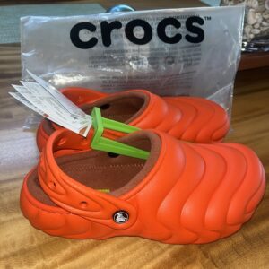 Crocs CLASSIC LINED OVERPUFF CLOGS🔥New Crocs Lava Orange Sandals Shoes Sliden