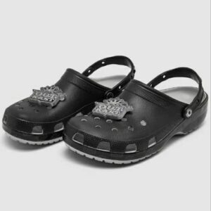 Crocs Outkast Collab Classics Clog Black Silver Inside Comes With Jibbitz Shown